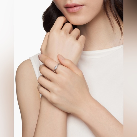 David Yurman Cable Collectibles® Oval Stack Ring - Picture 2 of 5